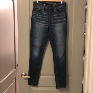 American Eagle Hi-Rise Jegging